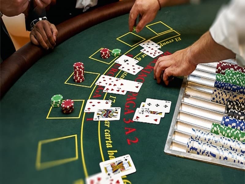 Dealer là gì