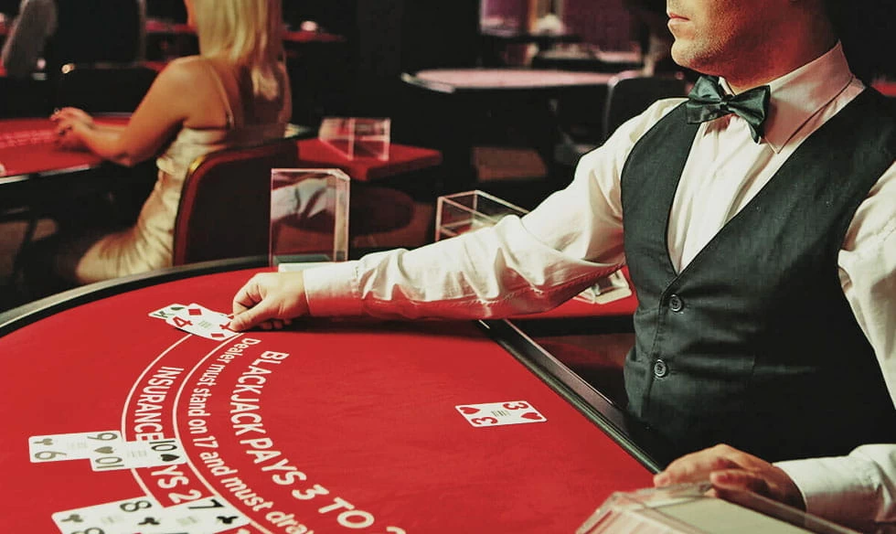 DEALER LÀ AI? NHIỆM VỤ CỦA DEALER TRONG CÁ CƯỢC LÀ GÌ???